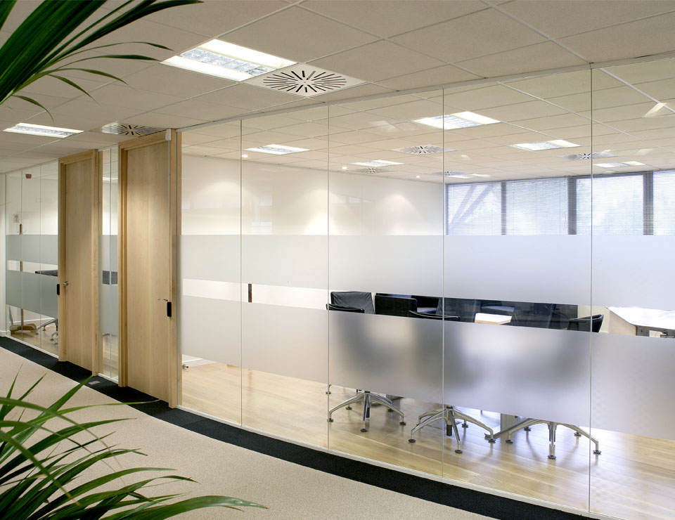 Folding and Sliding Glass Partitions: Functional Solutions for Home and Office